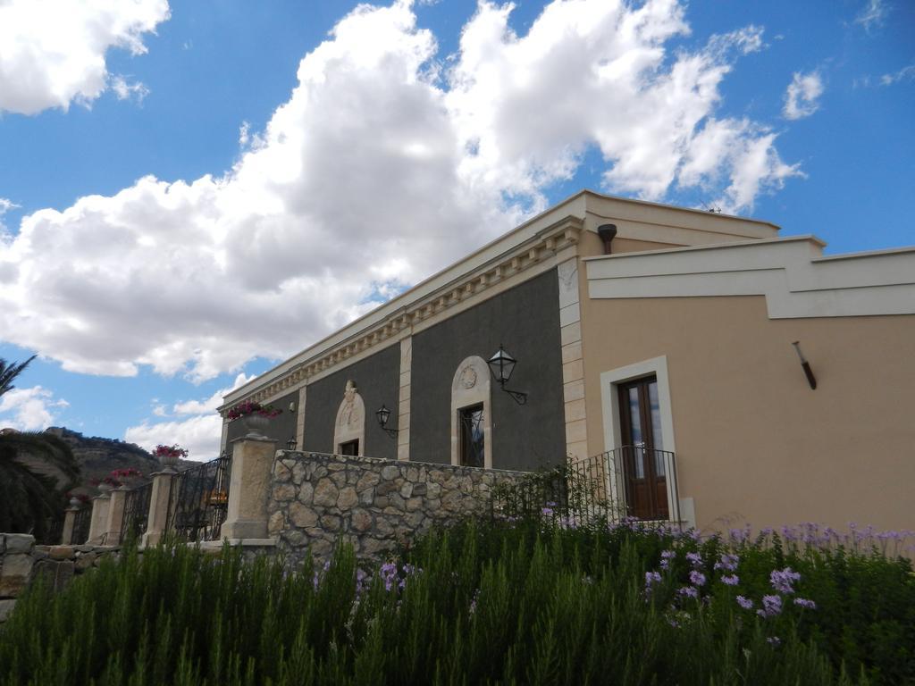 Vecchia Dimora Resort Centuripe Eksteriør billede