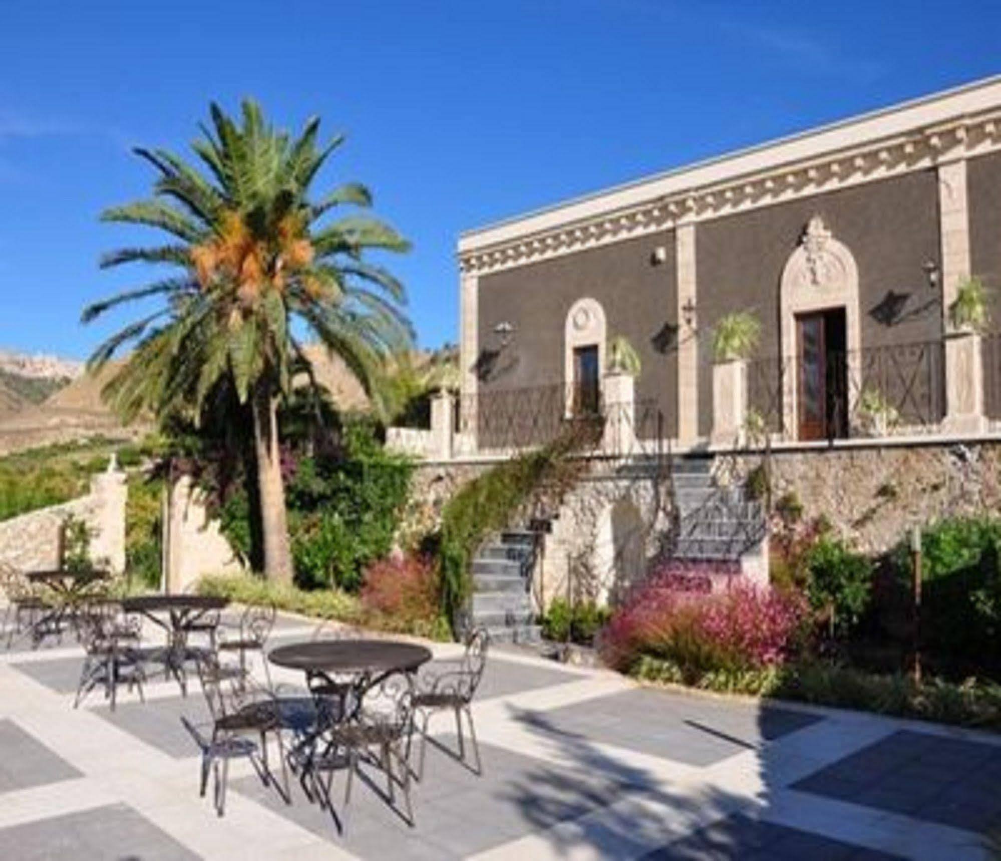 Vecchia Dimora Resort Centuripe Eksteriør billede